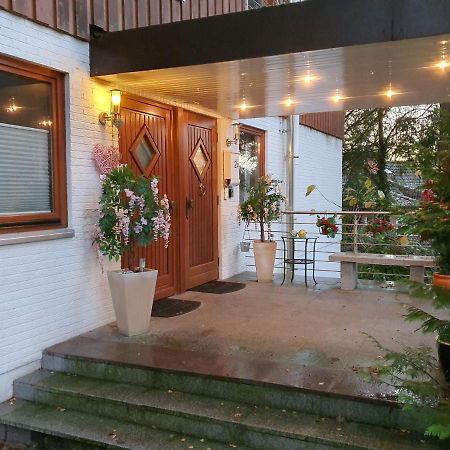 Apartment Bei Hamburg Bis 10 Personen Mit Terasse Und Gartennutzung. Buchholz in der Nordheide Luaran gambar