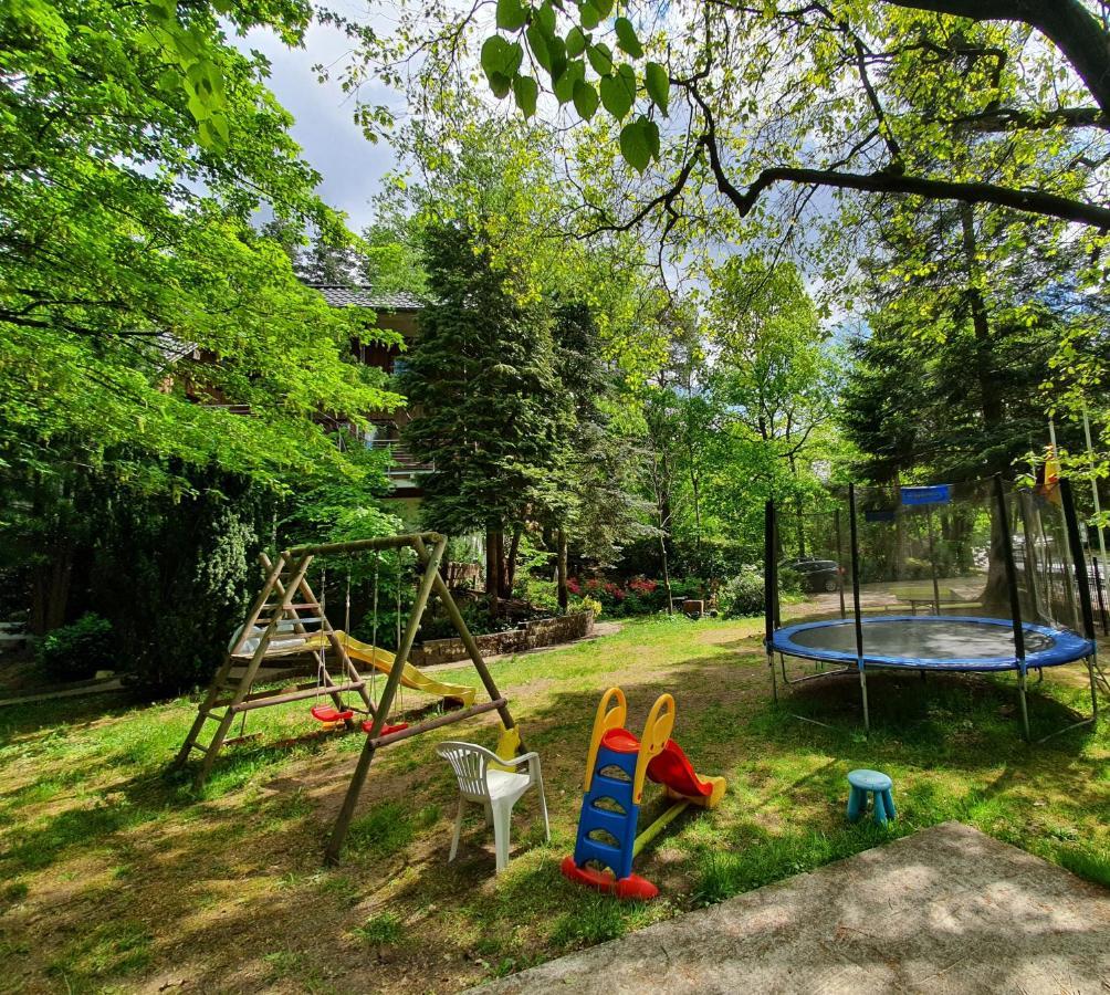 Apartment Bei Hamburg Bis 10 Personen Mit Terasse Und Gartennutzung. Buchholz in der Nordheide Luaran gambar